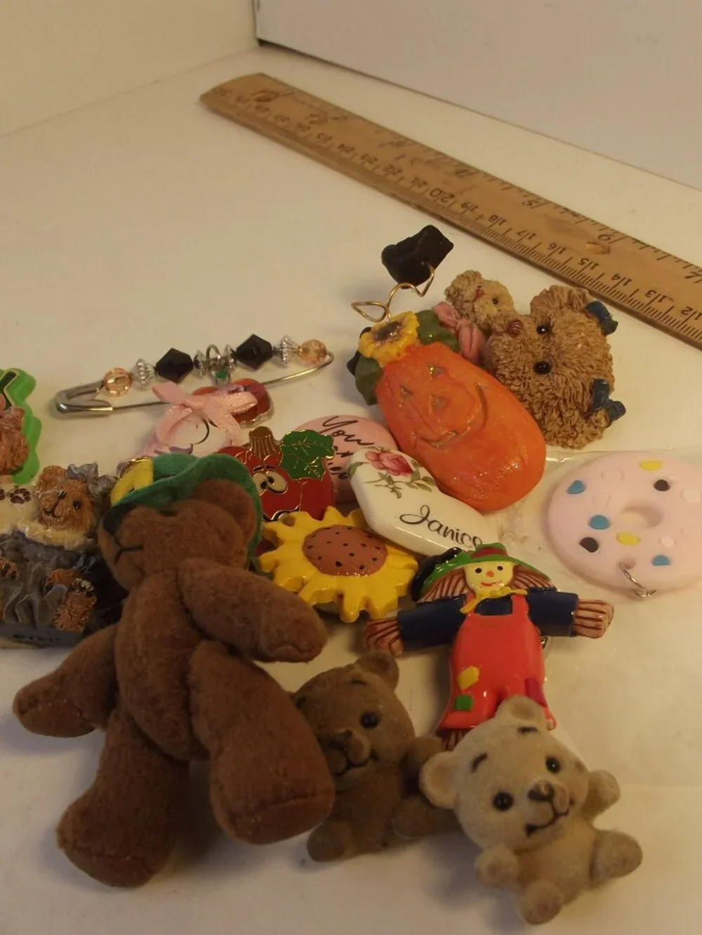 Lot of 12+ Vintage Pins Brooches Button Covers Teddy Bear Halloween MORE